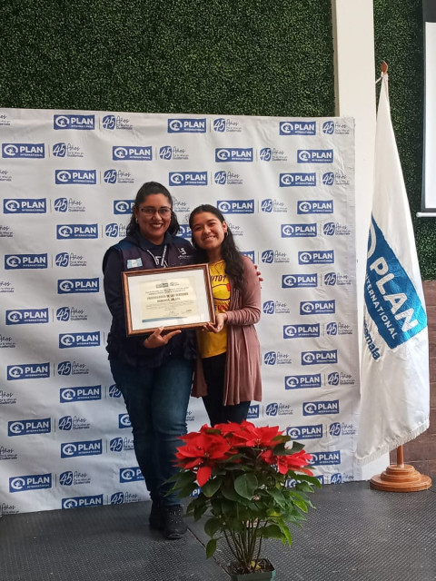 Institución del PDH recibe reconocimiento por Plan Internacional Guatemala